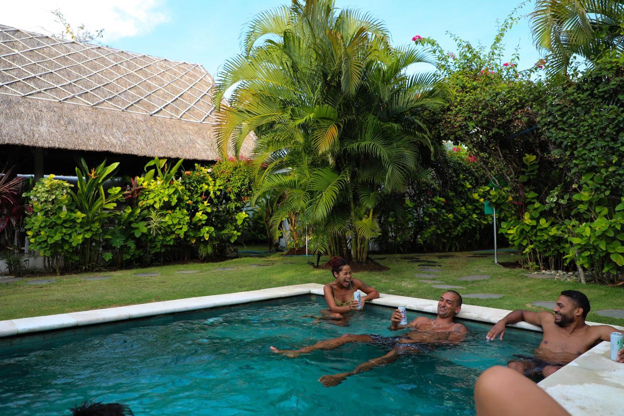 Bingin Bienvenue Guest House อูลูวาตู ภายนอก รูปภาพ